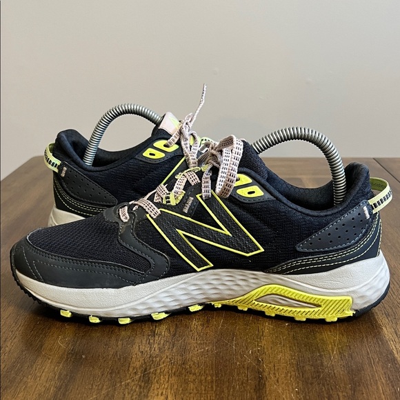 New Balance Trail 410v7 Navy Blue Sneakers WT410LP7 Womens Size 10 - Picture 8 of 14